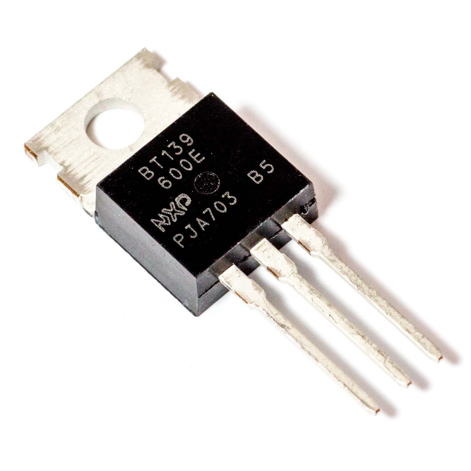 Mosfet транзистор. Мосфет транзистор irf3205. Bt139 цоколевка. Irf4905 транзистор. Мосфет irf6892strpbf.